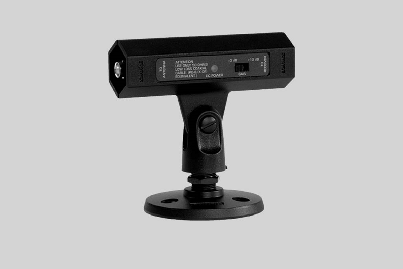 2 - Shure UA830WB 